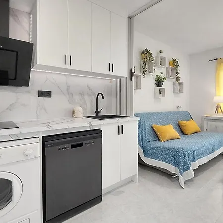 Cozy In Vinaroz With Kitchen