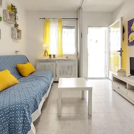 Apartment Cozy In Vinaroz With Kitchen